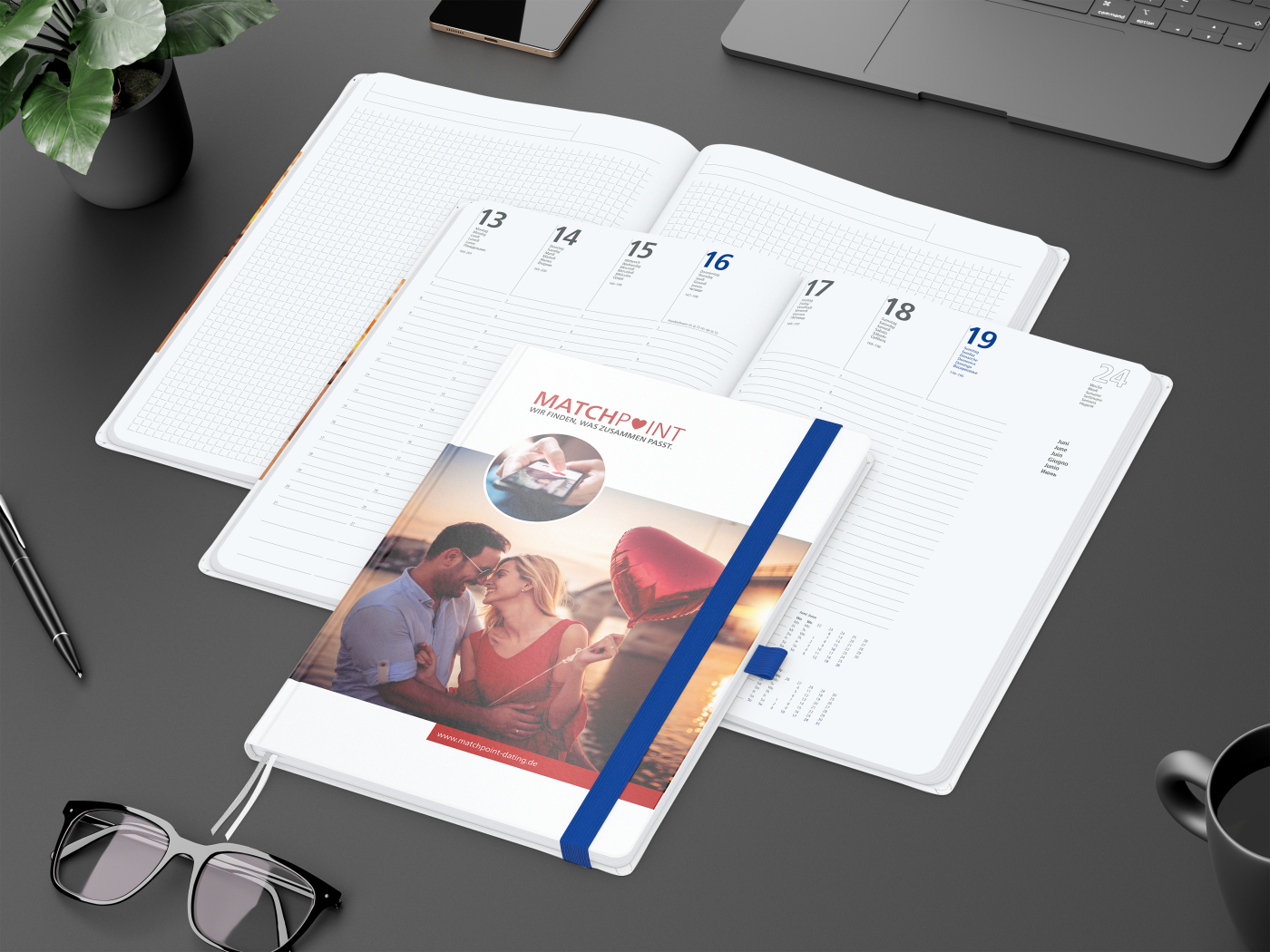 Wochenplaner Match-Hybrid White Bestseller, A4, Cover-Star gloss, mittelblau