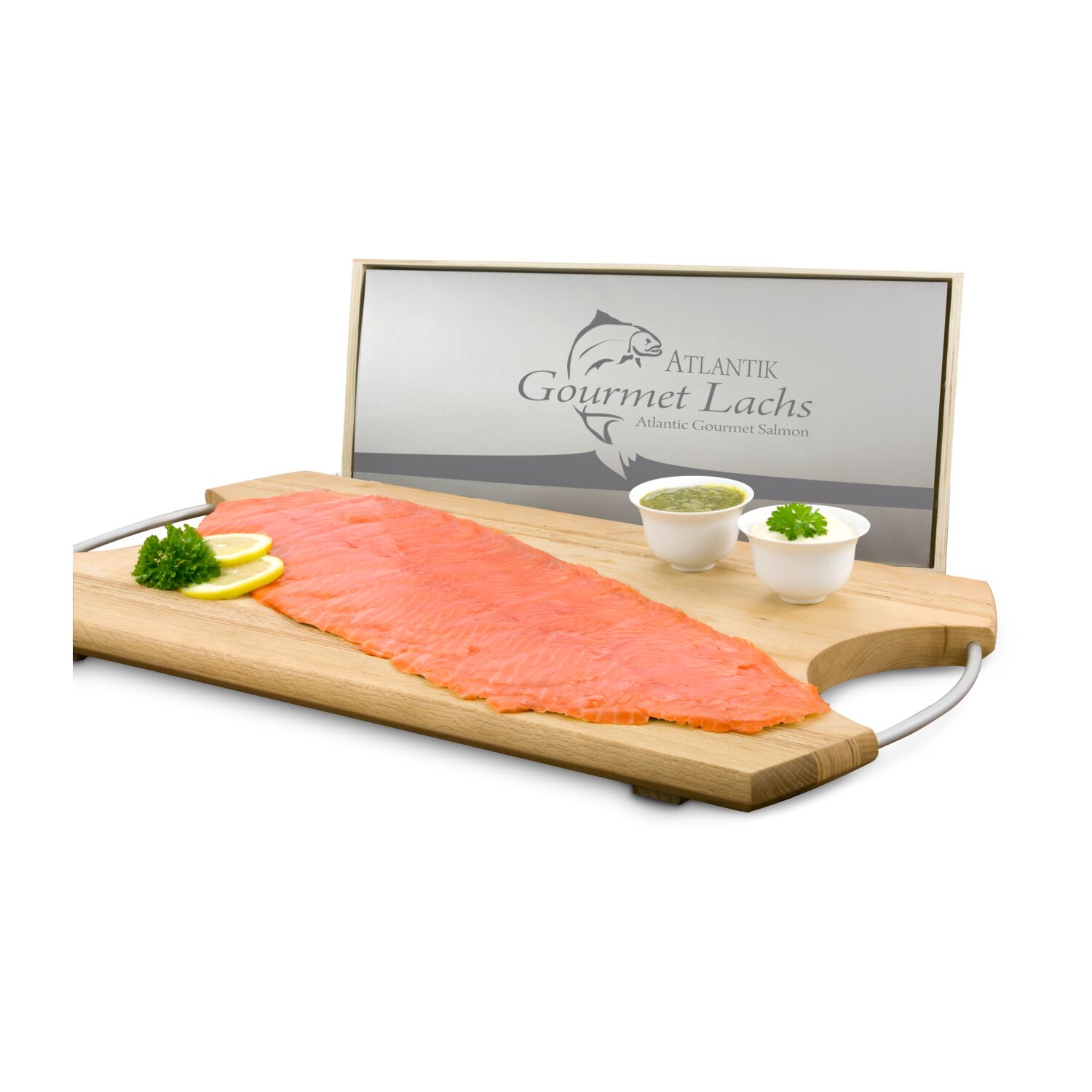 500 g rauchzarter Atlantik Gourmet Lachs, filetiert und fertig vorgeschnitten. Mit feinem Sahne-Meerrettich und Senf-Dill Sauce, je 100 g.