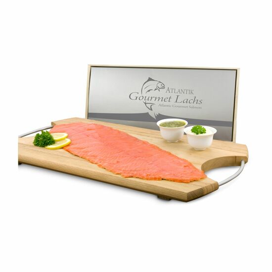 Gutschein in Holzkiste für 500 g rauchzarten Atlantik Gourmet Lachs. Mit feinem Sahne-Meerrettich und Senf-Dill Sauce.