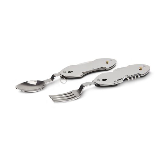 Eine Wurstdose (125 g) und 1 praktisches Camping-Besteck in einer rustikalen Metall-Lunchbox. Das Besteck hat 6 Funktionen für unterwegs!