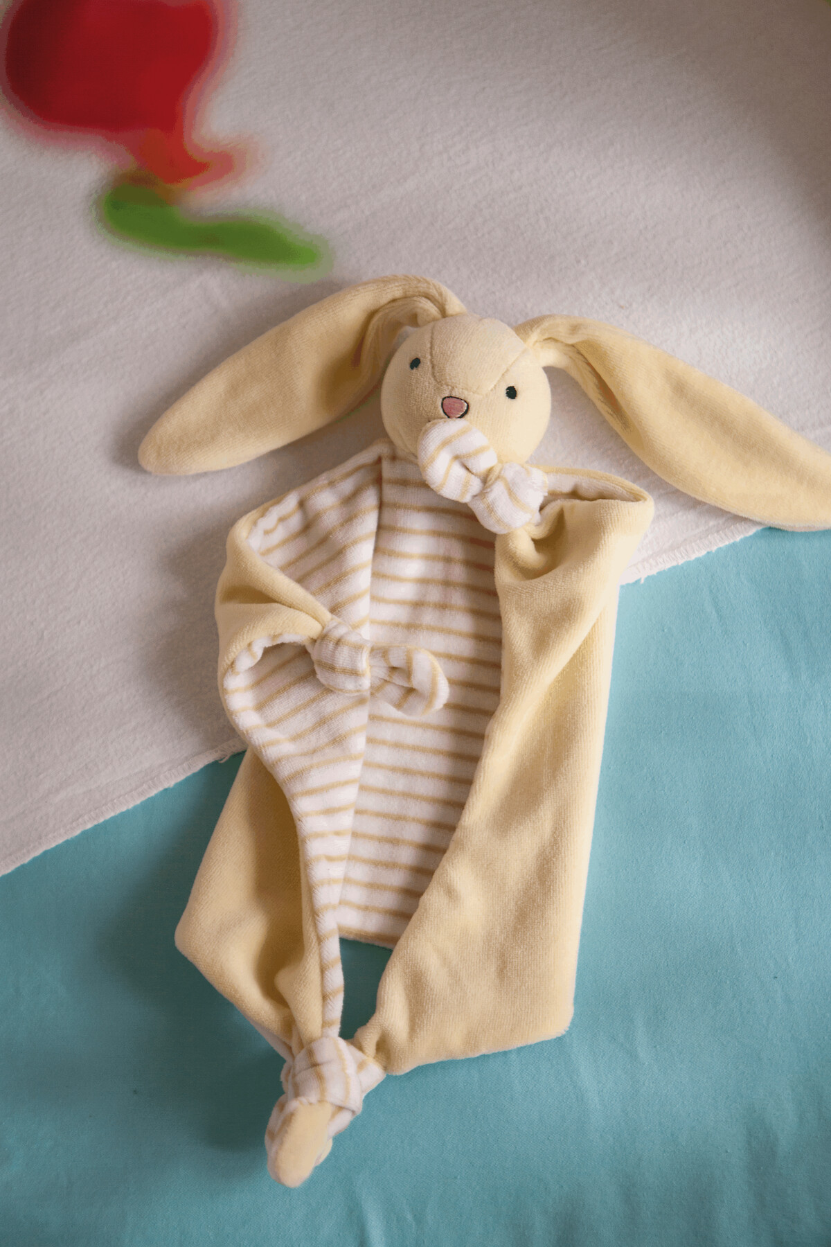 Schnuffel-Hase OLE, braun, gelb, weiß